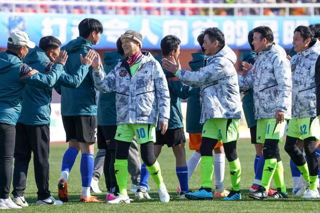 滇港同心燃情绿茵！2026“滇港友谊赛”在昆明开赛